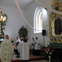 Poświęcenie ołtarza św. Mikołaja w kościele w Nowym Targu